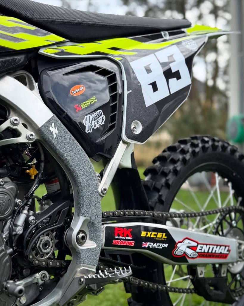 X-Trem Grip Story Image 1